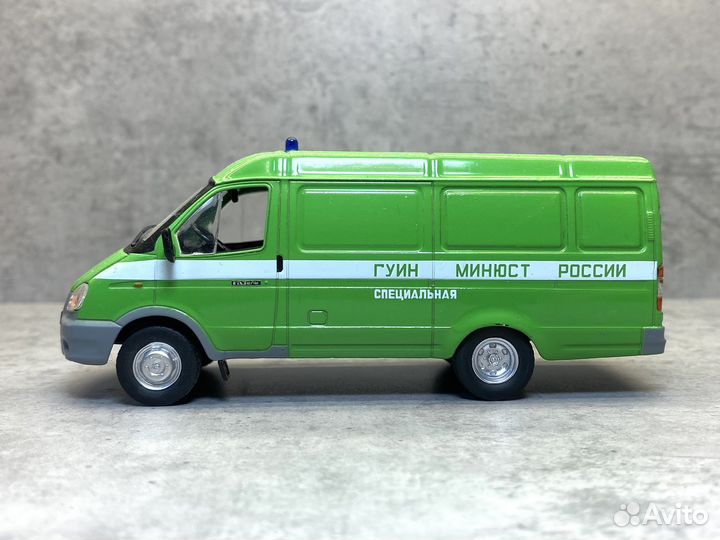 Коллекционная модель газ-2705 Газель гуин 1:43 DeA