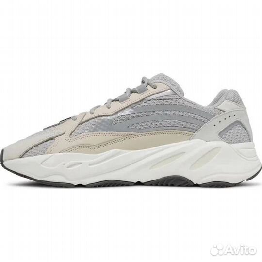 Кроссовки adidas yeezy boost 700 v2