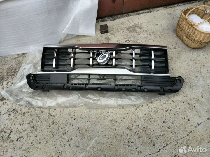 Решетка радиатора KIA Mohave