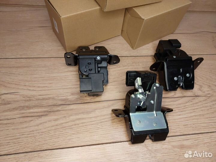 Замок багажника Kia Ceed JD, Huyndai I30 Новый