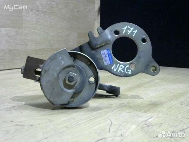 Натяжитель ремня генератора Nissan Primera 11