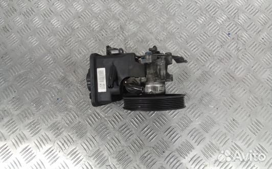 Насос гу дизельный BMW 3 E46 (8DN19BT01)