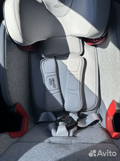 Автокресло britax romer advansafix 4