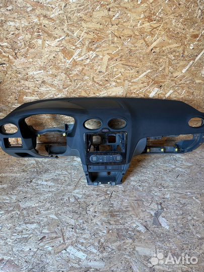 Торпеда ford focus 2 с бардачком