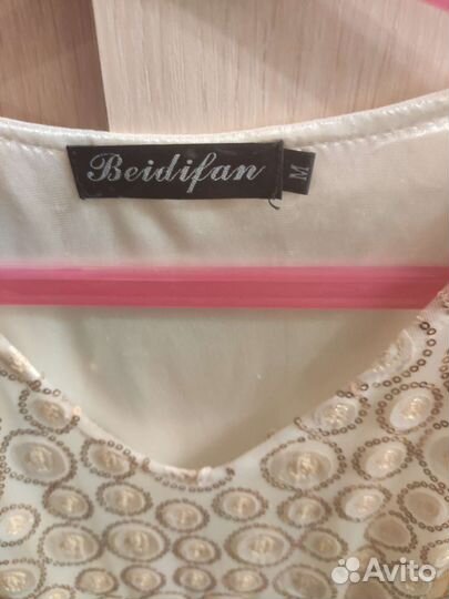 Платье нарядное размер М