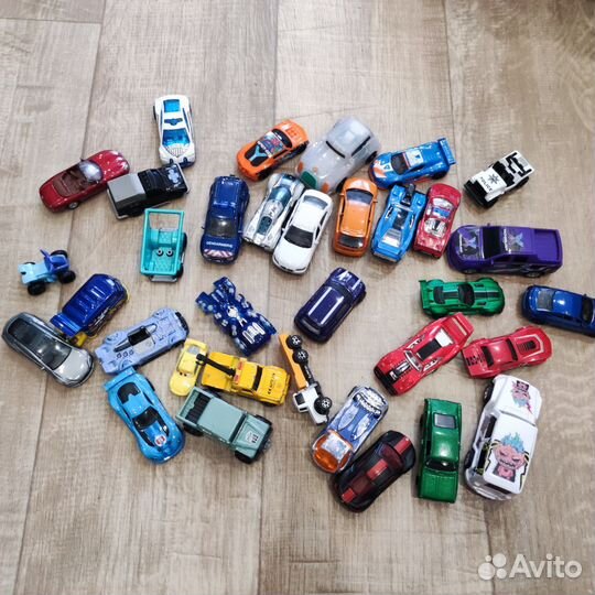 Hot wheels машинки