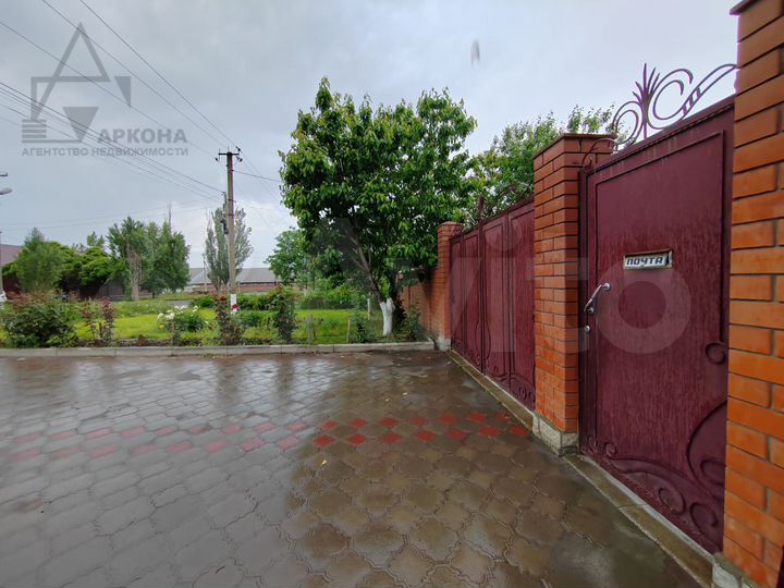 Дом 272,3 м² на участке 10 сот.