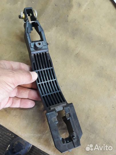 2013-19 Мазда 3 ручка двери зад лев внутренняя BM