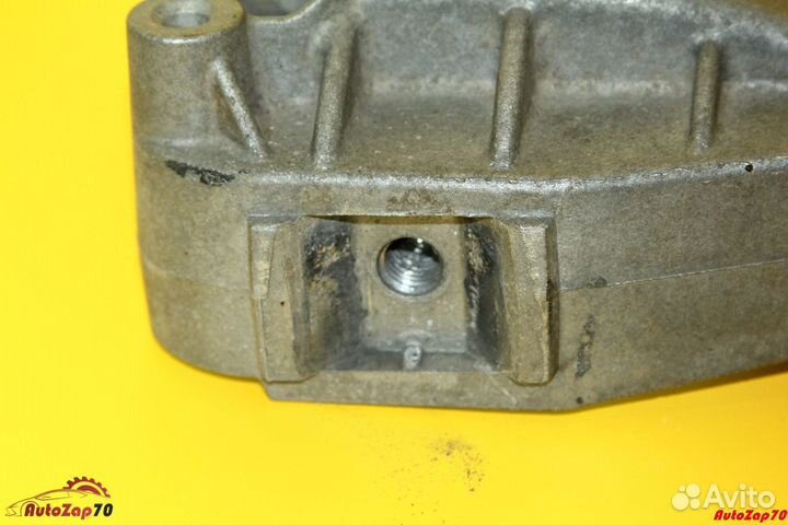 Renault Megane 2 Кронштейн подушки двигателя