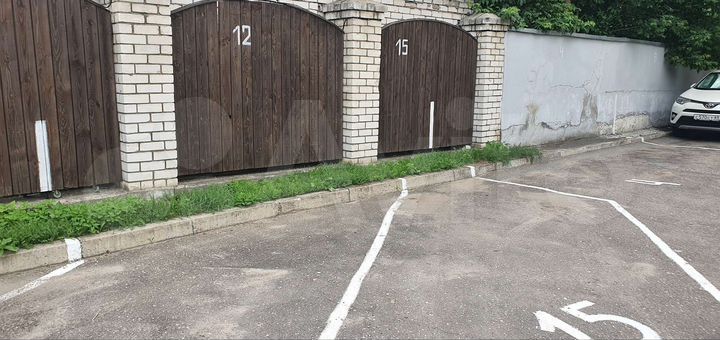 3-к. квартира, 97 м², 2/4 эт.