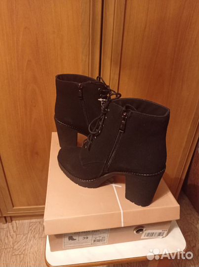 Полусапожки женские 39 размер