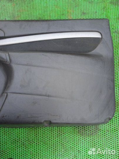 Обшивка карта двери передняя правая Ford Focus 1