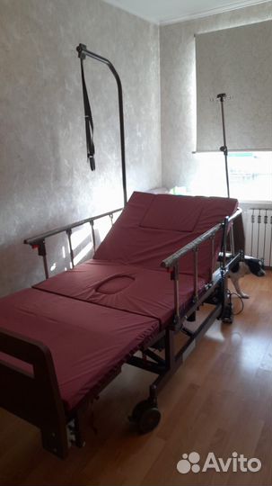 Медицинская кровать для лежачих больных