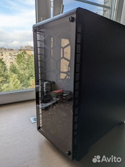 Корпус Corsair Cristal 460х