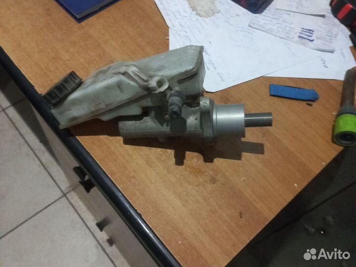 Главный тормозной цилиндр форд фокус 2 1.8