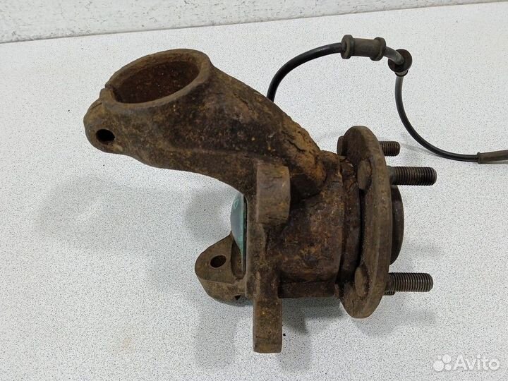 Кулак передний левый Форд