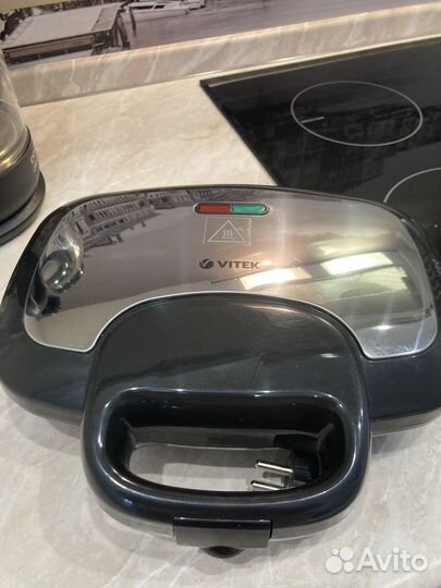 Сендвичница Vitek - 1000