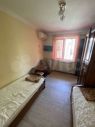 Комната 16 м² в 3-к., 1/2 эт.