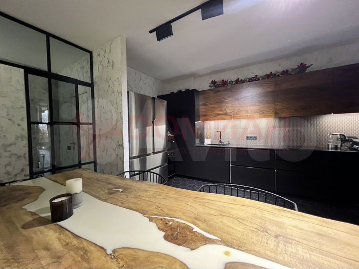 Дом 145 м² на участке 5,5 сот.