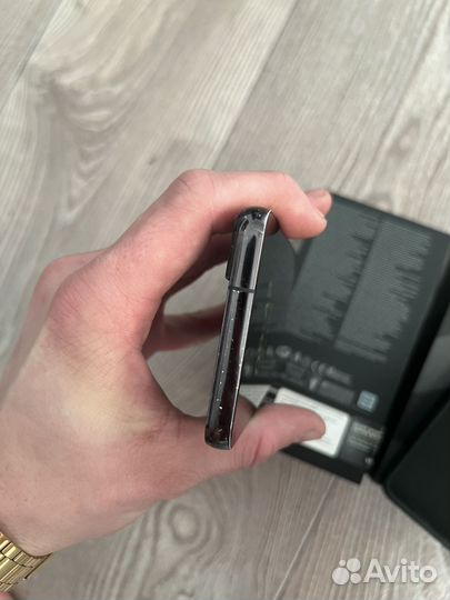 Samsung Galaxy S22, 8/256 ГБ