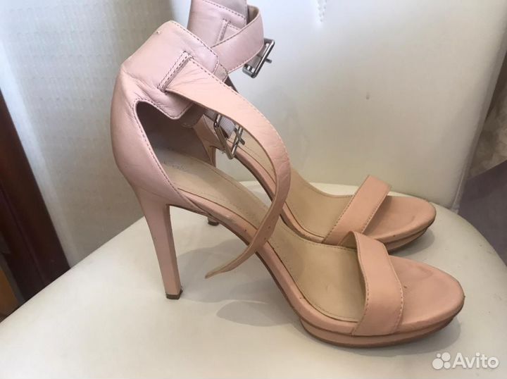 Calvin klein босоножки 37