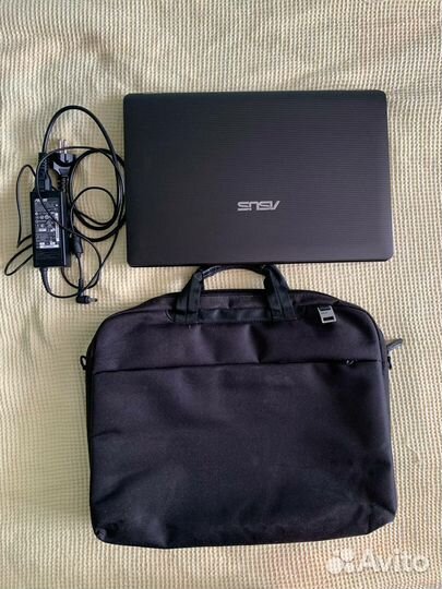 Ноутбук asus x53u