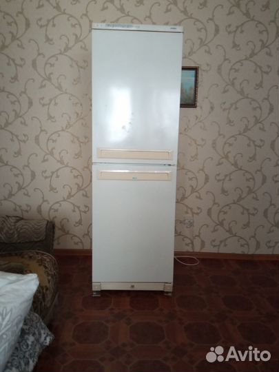 Холодильник бу стинол