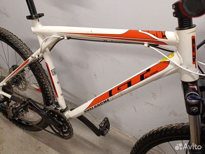 Велосипед Gt avalanche 3.0 26 L