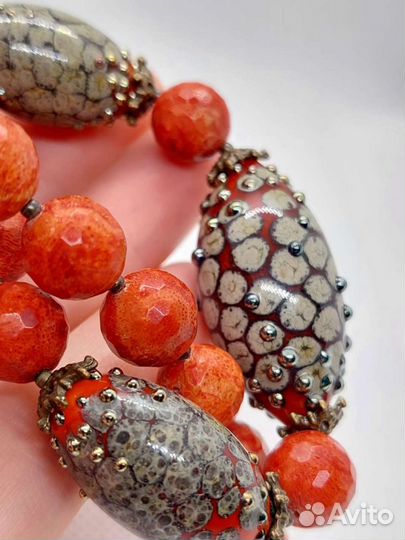 Колье-бусы Коралл