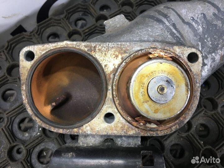 Корпус термостата Mercedes-Benz Actros