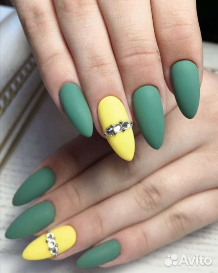 Мастер маникюра и педикюра