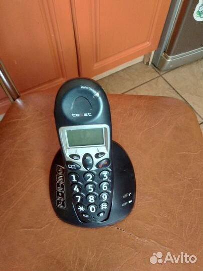 Телефон стационарный