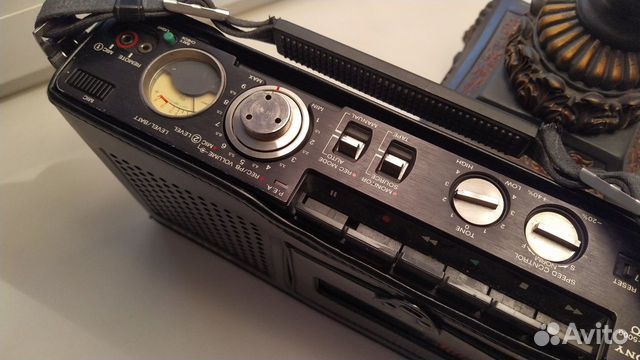 Трехголовый репортерский рекордер Sony TCM-5000EV