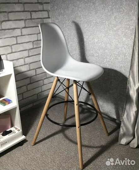 Стул визажиста бровиста барный