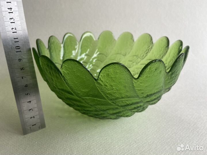 Ваза, фруктовница. СССР. Хвойного зеленого цвета