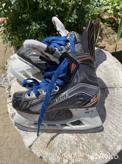 Хоккейные коньки bauer vapor x700