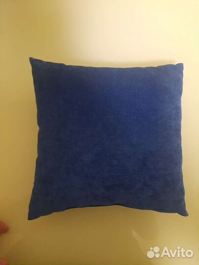 Продам книгу BTS (Короли K - POP ). Подушка