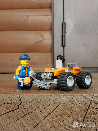 Lego City Arctic 60035, 60032