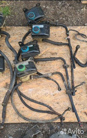 Бачок гура Audi 80 / 90 b3, b4