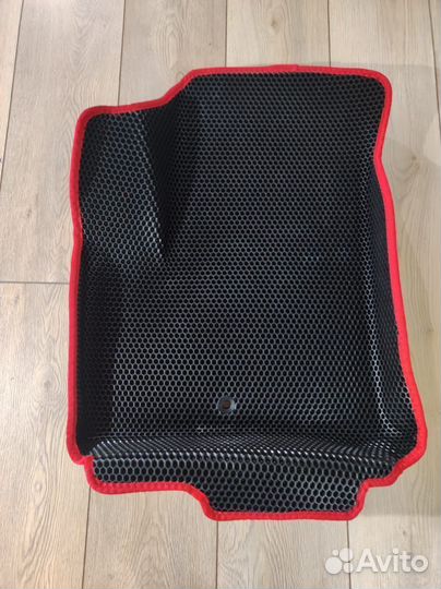 Автоковрики EVA Volkswagen Transporter T6 Ева