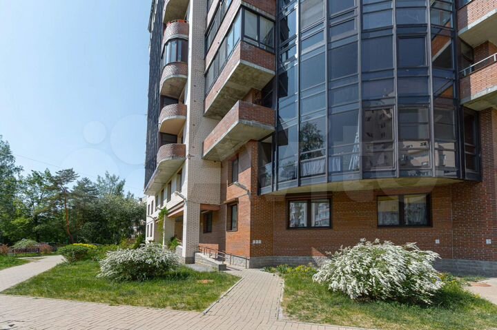 4-к. квартира, 129 м², 9/9 эт.
