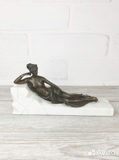 Бронзовая статуэтка 