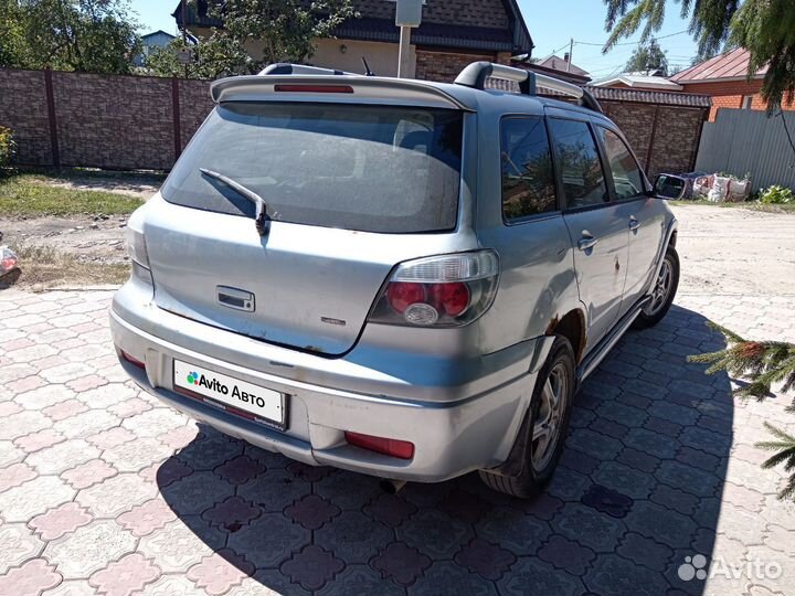 Mitsubishi Outlander 2.4 AT, 2003, 266 000 км