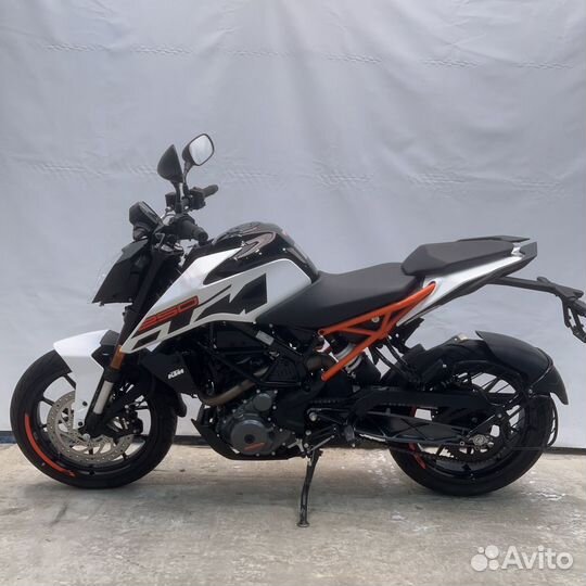Новый KTM Duke 250 ABS в наличии