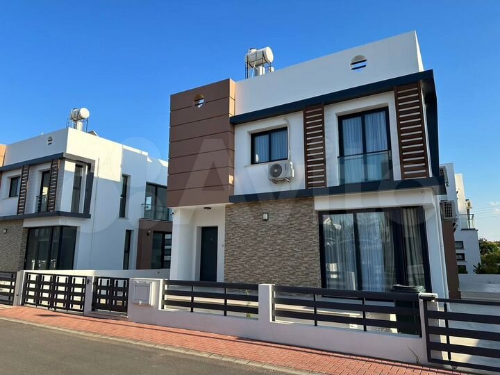 Дом 240 м² на участке 300 м² (Кипр)