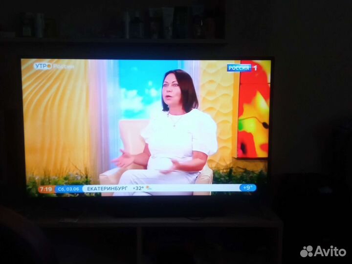 Телевизор 43 дюйма