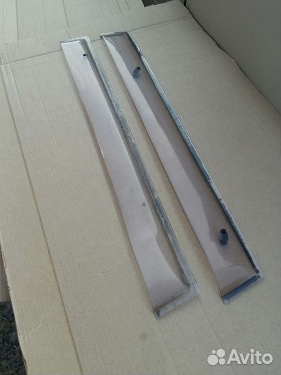 Ветровики задние mazda demio