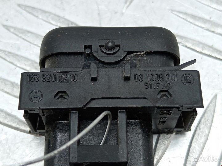 Кнопка обогрева сидений Mercedes-Benz M-Класс W163