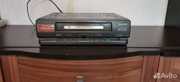 Видеомагнитофон кассетный Sharp m132