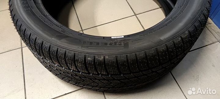 Pirelli Scorpion Winter 275/40 R20 106V